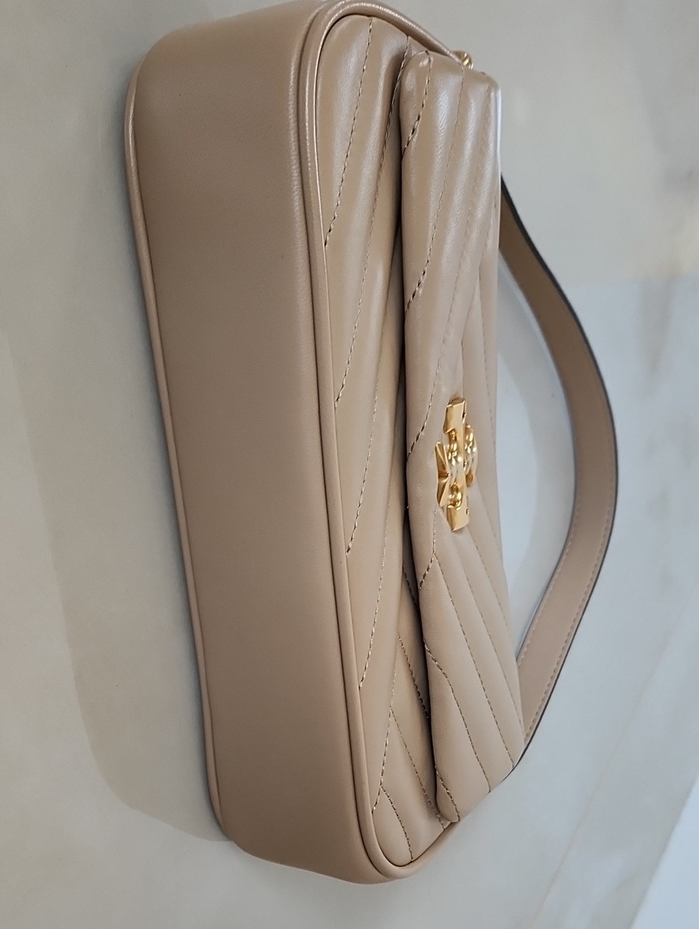Tory Burch Beige Quilted Shoulder/Crossbody Bag - Picture 8 of 16
